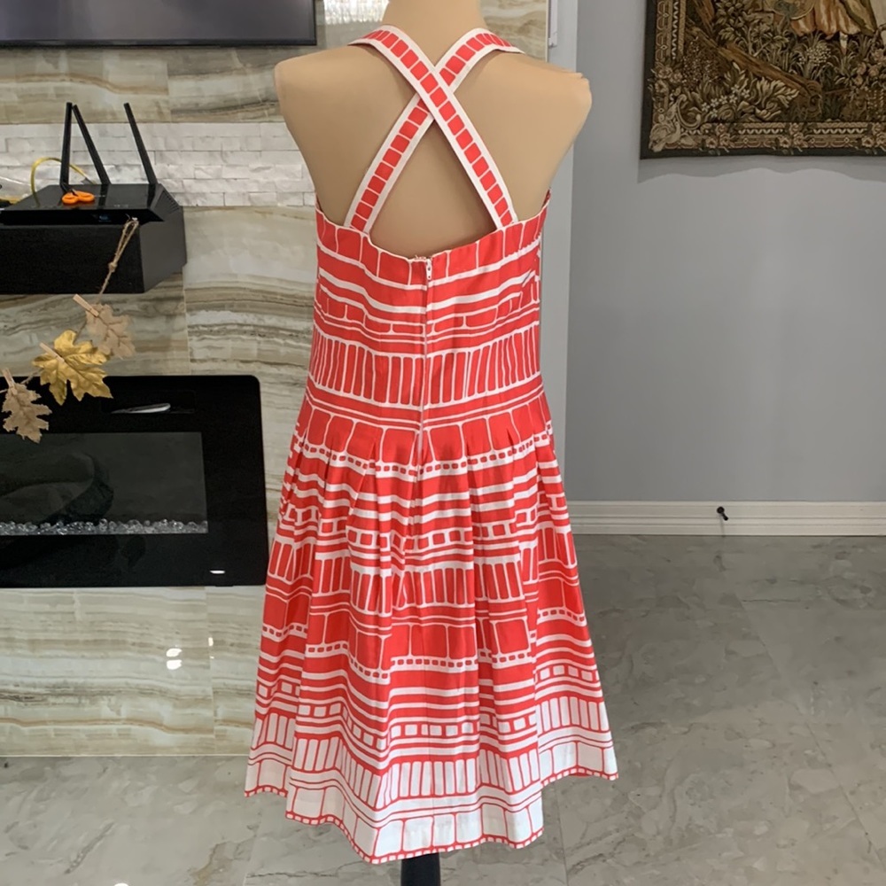 Coral White Lightly Padded‎ Cross-back Midi Dress.Size 10 - Picture 6 of 9